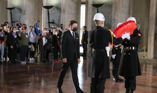 Kuzey Ege Kent Konseyleri&#039;nden Anıtkabir ziyareti
