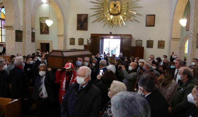 Lina Nasif son yolculuğuna uğurlandı