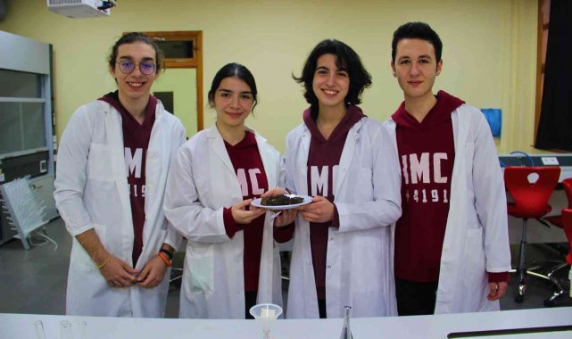 Lise öğrencileri yemek artıklarıyla tatlı su kaynaklarını temizliyor