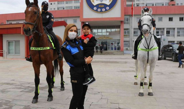 Lösemili çocuk hastaneye atlı birlikle getirildi