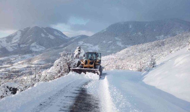 Mahsur kalan vatandaşlar kurtarıldı