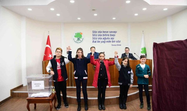 Mamak'taki Çocuk ve Gençlik Meclisi'nde seçim heyecanı yaşandı