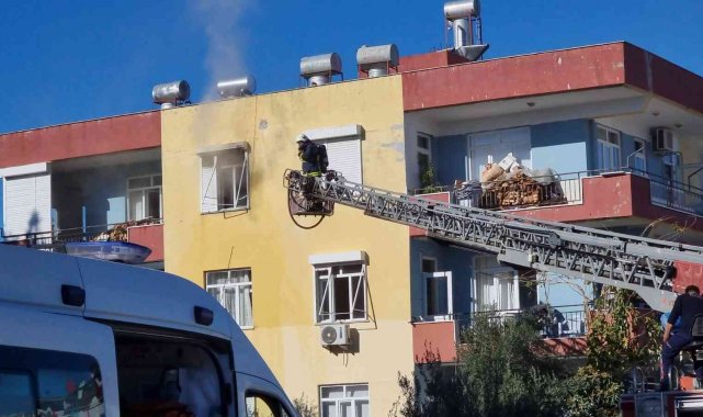 Manavgat'ta ev yangını korkuttu