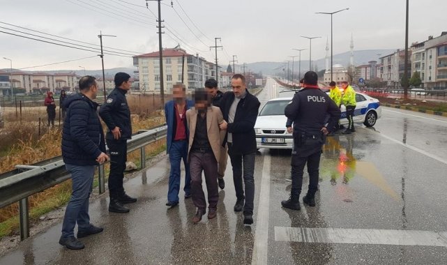 Manisa'da ev kundaklayan 2 şüpheli serbest bırakıldı