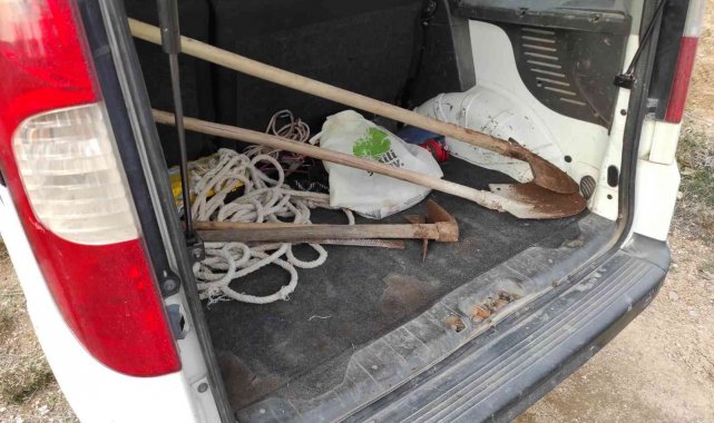 Manisa'da jandarma ekipleri kaçak kazıya göz açtırmadı