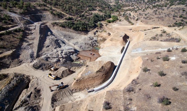 Manisa'nın 6. barajında gövde dolgusuna başlandı