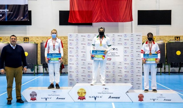 Manisalı okçu Sevim Yıldır Türkiye şampiyonu oldu