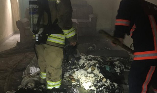 Mardin'de bir ev yangın sonucu kullanılamaz hale geldi