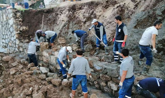 Marmaris Belediyesi ekipleri çalışmalarını sürdürüyor