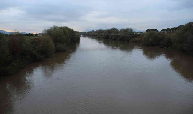 Menderes yeniden bereket taşımaya başladı