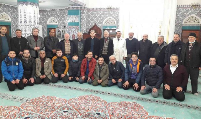 Merhum yarenler için mevlit okutuldu