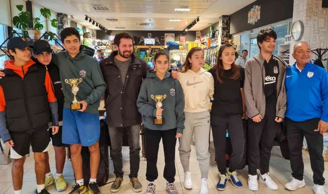 Mersin Büyükşehir Belediyesi Gençlik ve Spor Kulübü tenisçileri il ikincisi oldu