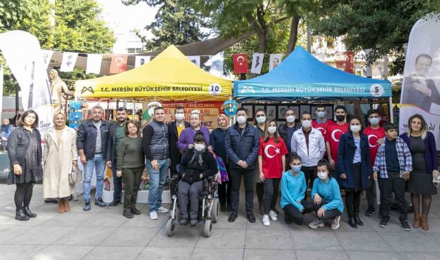 Mersin'de 'engelsiz el emeği stantları' büyük ilgi gördü