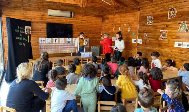 Mersin'de anaokulu öğrencileri için 'İnsan Hakları ve Demokrasi' etkinliği