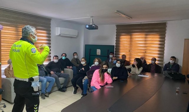 Mezitli Çocuk Evleri Koordinasyon Merkezi Müdürlüğü çalışanlarına trafik eğitimi