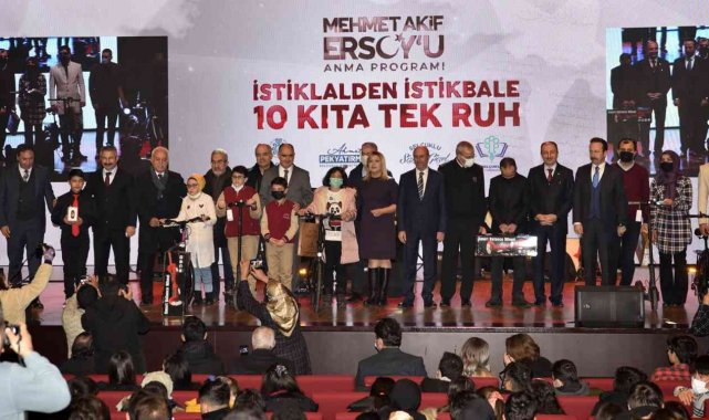 Milli Şair Mehmet Akif Ersoy 85. ölüm yıldönümünde anıldı