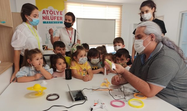 Minik parmaklar kodlama atölyesinde