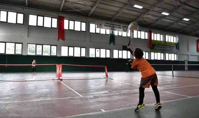 Minik raketler profesyonelleri aratmadı