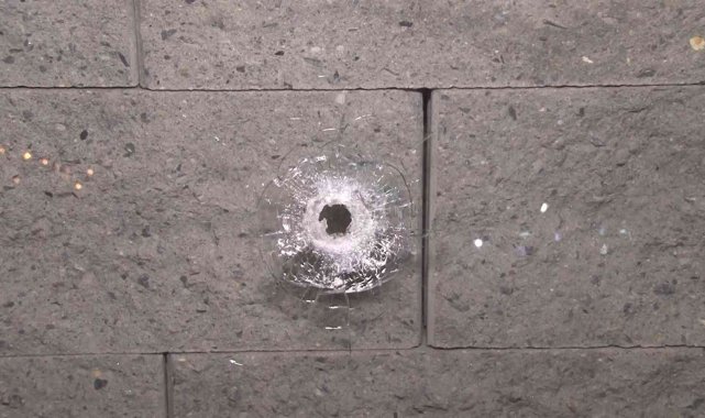 Misafirlerini uğurladıkları sırada kurşun yağmuruna tutuldular