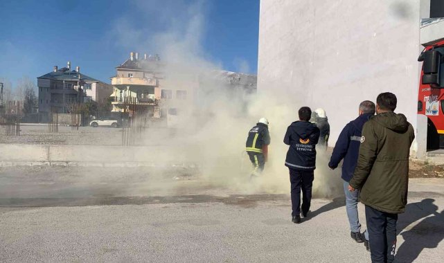 Muradiye'de trafo yangını