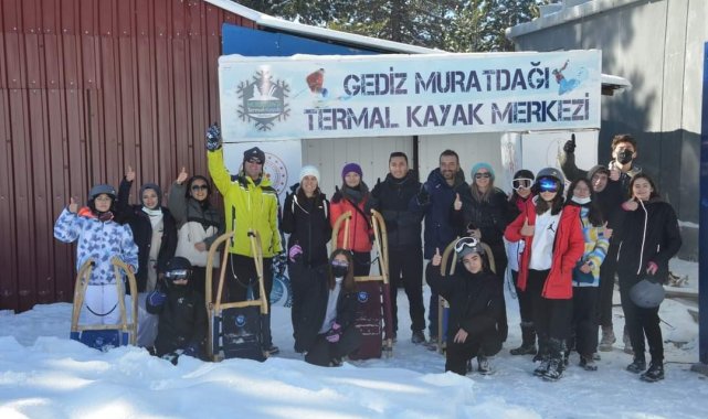 Muratdağı Termal Kayak Merkezi&#039;nde kızak yarışları