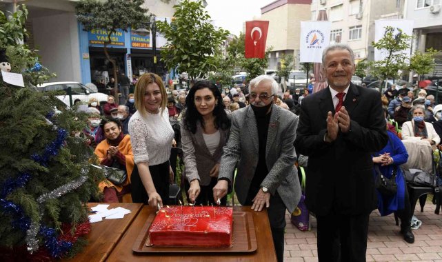 Muratpaşalı yaşlılar yeni yılı kutladı