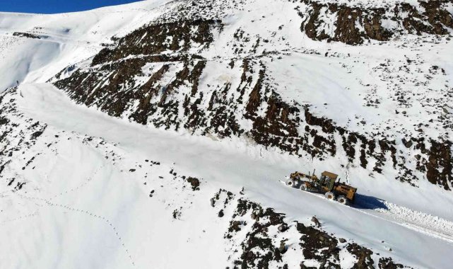 Muş'ta 31 yerleşim yeri ulaşıma açıldı