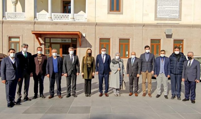 MÜSİAD İzmir, Rektör Nükhet Hotar&#039;ı ağırladı