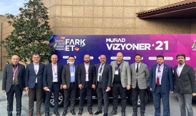 MÜSİAD Yönetimi Vizyoner&#039;21&#039;de ünlü isimlerle bir araya geldi