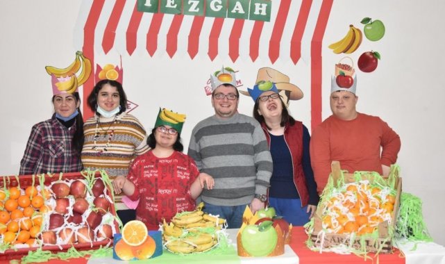 Mustafakemalpaşa&#039;da Yerli Malı Haftası özel öğrencilerle kutlandı