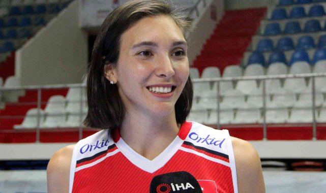 Naz Aydemir Akyol milli takıma veda etti