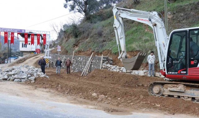 Nazilli Belediyesi&#039;nin Işıklar Mahallesi&#039;ndeki çalışmaları sürüyor