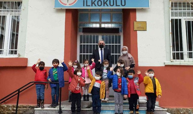 Nazillili anaokulu öğrencileri projeleri ile kodlama öğreniyor