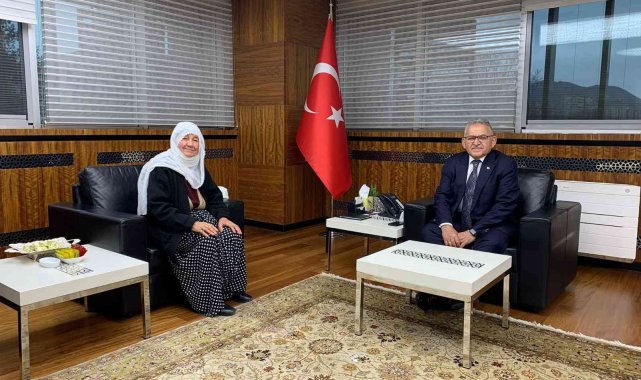 Necibe Nine'den Başkan Büyükkılıç'a ziyaret