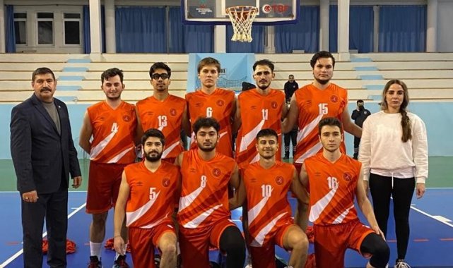 NEVÜ Erkek Basketbol Takımı 3. Oldu