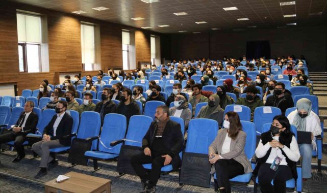 NEVÜ'de 'Tıbbi Terminoloji' Konulu Seminer Gerçekleştirildi