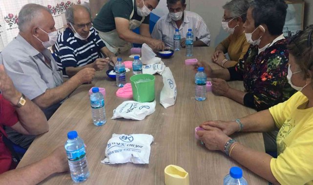 Nilüfer Caner 100 Yaş Evinin üyesi Bin 411'e ulaştı