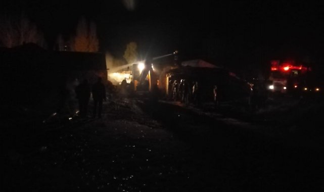 Odunlukta çıkan yangın maddi hasara neden oldu