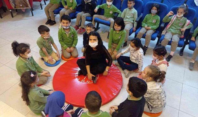 Öğrenciler kütüphane ile tanıştı