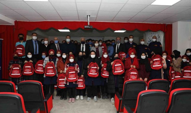 Öğrencilere deprem riskine karşı eğitim