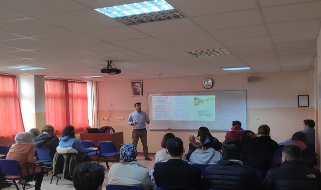 Öğrencilere iş arama yöntemleri anlatıldı