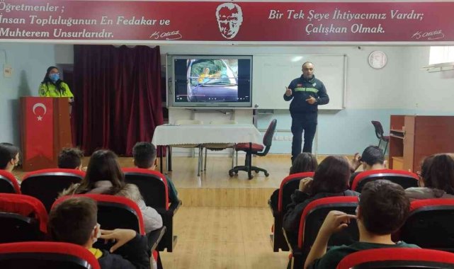 Öğrencilere trafik eğitim verildi