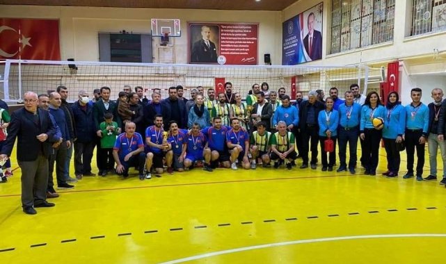Öğretmenler günü voleybol turnuvası tamamlandı