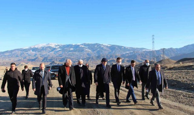 Oltu OSB&#039;de fabrikalar yükseliyor