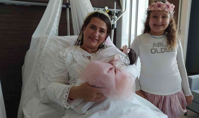 On bininci bebek "Hayat'a merhaba" dedi