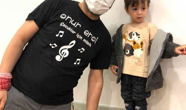 Onur Erol, minik atölye öğrencileriyle buluştu