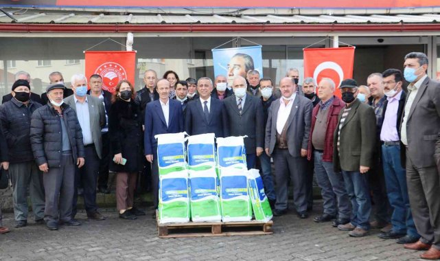 Organik fındık üreticilerine bordo bulamacı dağıtımı