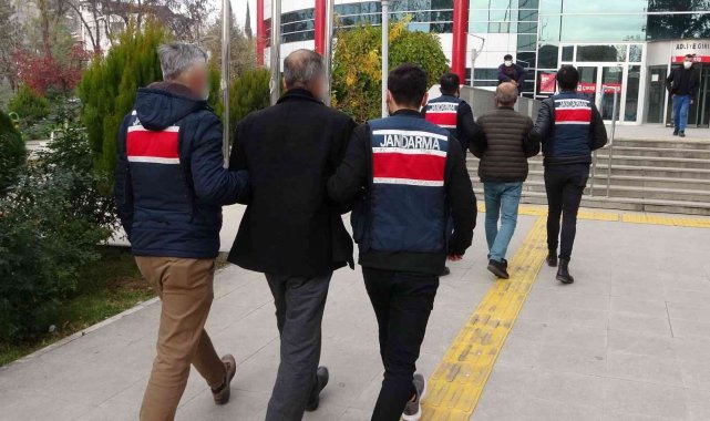 Örgüt üyesi oldukları iddia edilen 2 şahıs, adli kontrolle serbest