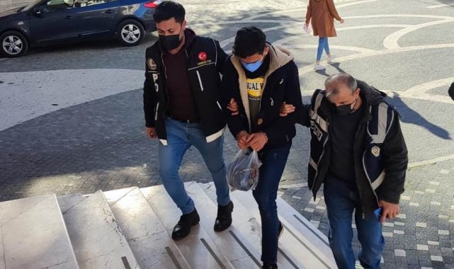 Otobüsteki yolcunun üzerinden 108 adet uyuşturucu hap çıktı