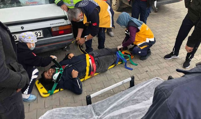 Otomobil ile çarpışan motosikletin sürücüsü yaralandı